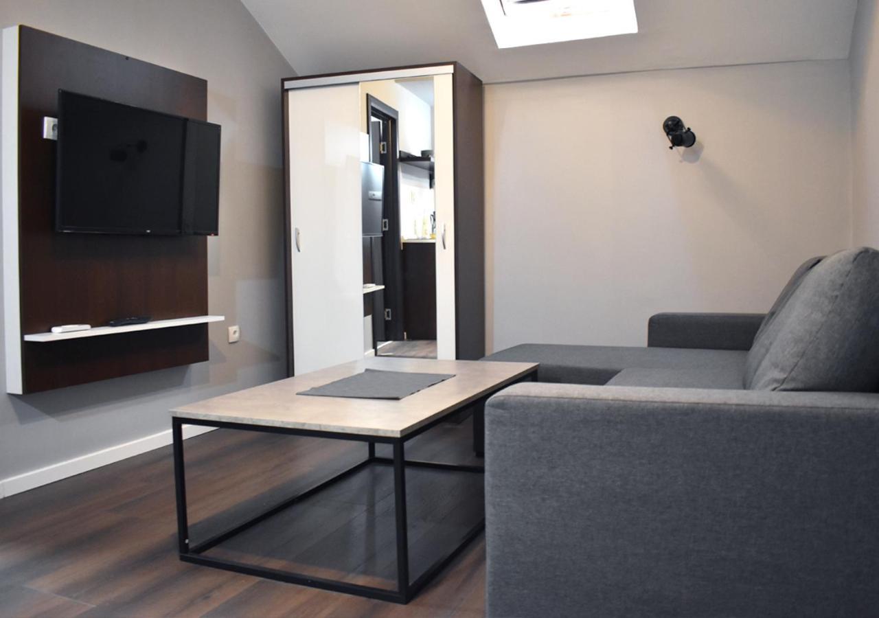Apartmani Zrenjanin Bagian luar foto